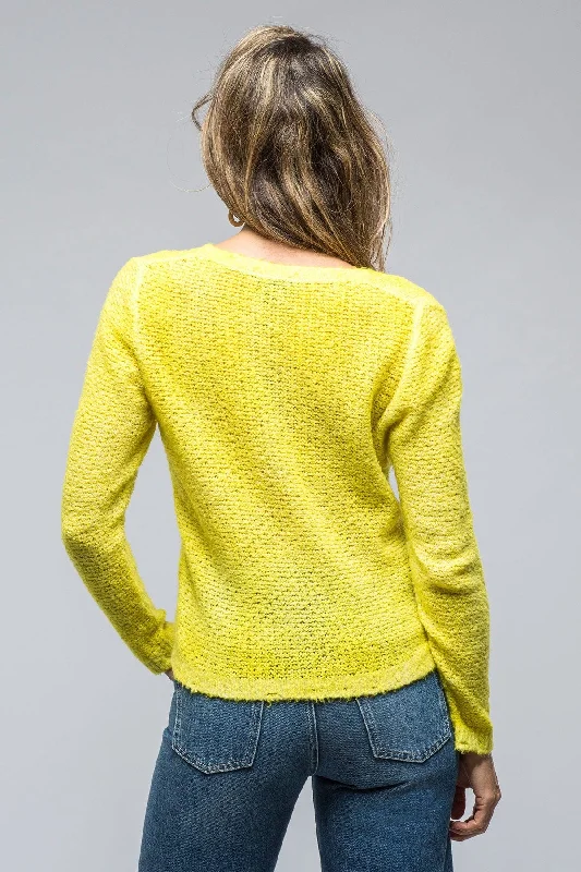 Biggi V-Neck Sweater In Yellow