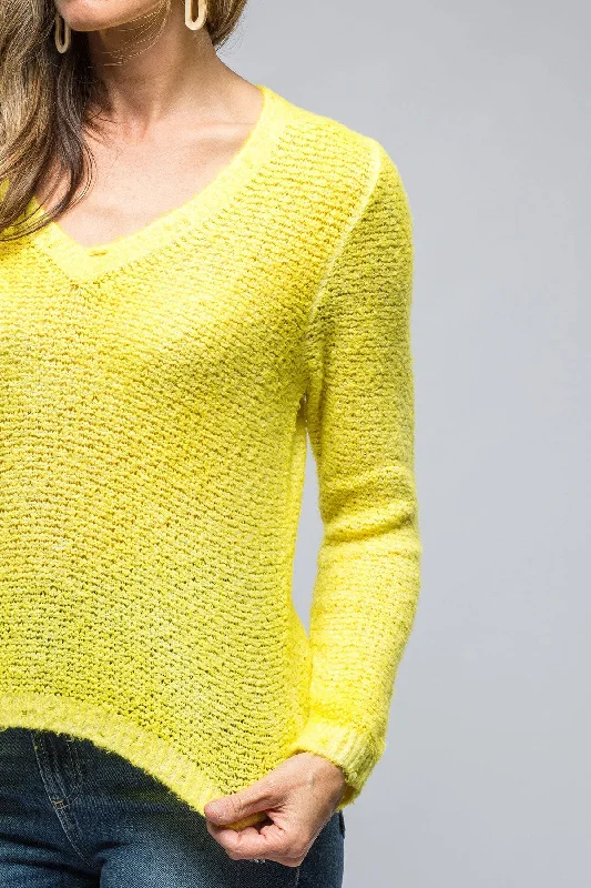 Biggi V-Neck Sweater In Yellow