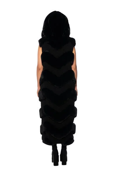 JEMI BLACK CHEVRON FAUX FUR TRENCH VEST